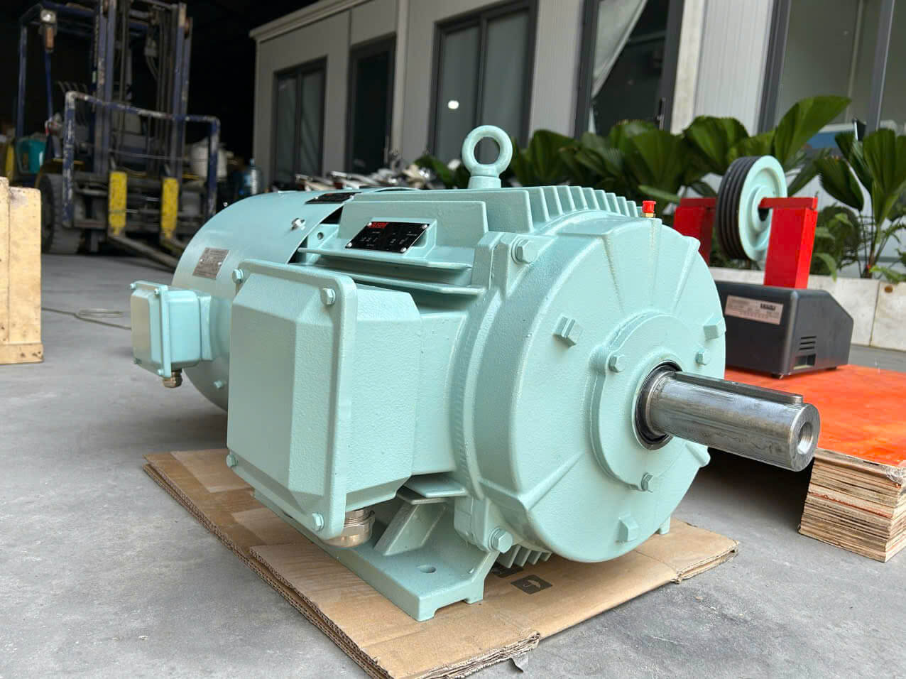 product-additional-image